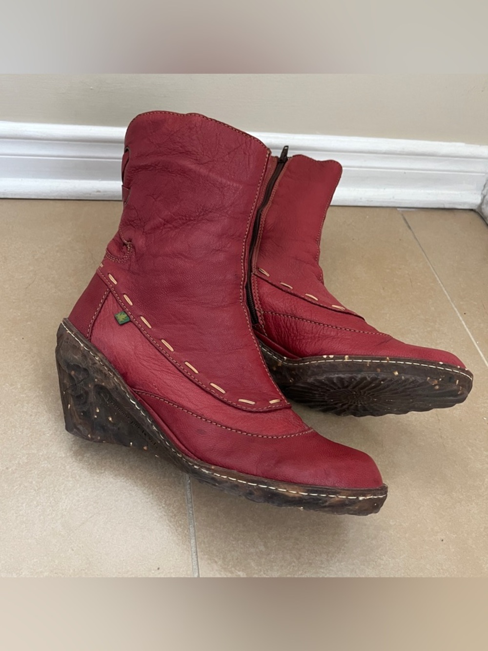 El Naturalists Leather Women's Boots Red Zip Closure Mid Calf - Picture 2 of 9